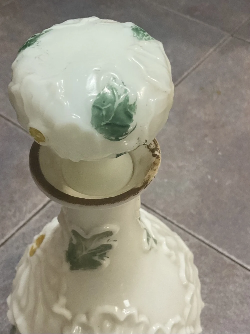 N/A elegant cream